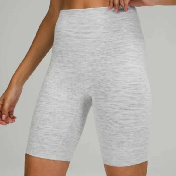 Lululemon Align Biker Shorts 8" Size 8 - Picture 1 of 4